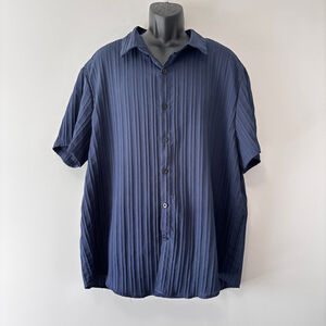 SHEIN Men's 4XL Navy Blue Short Sleeve Button-Down Shirt Vertical Pleats NIB